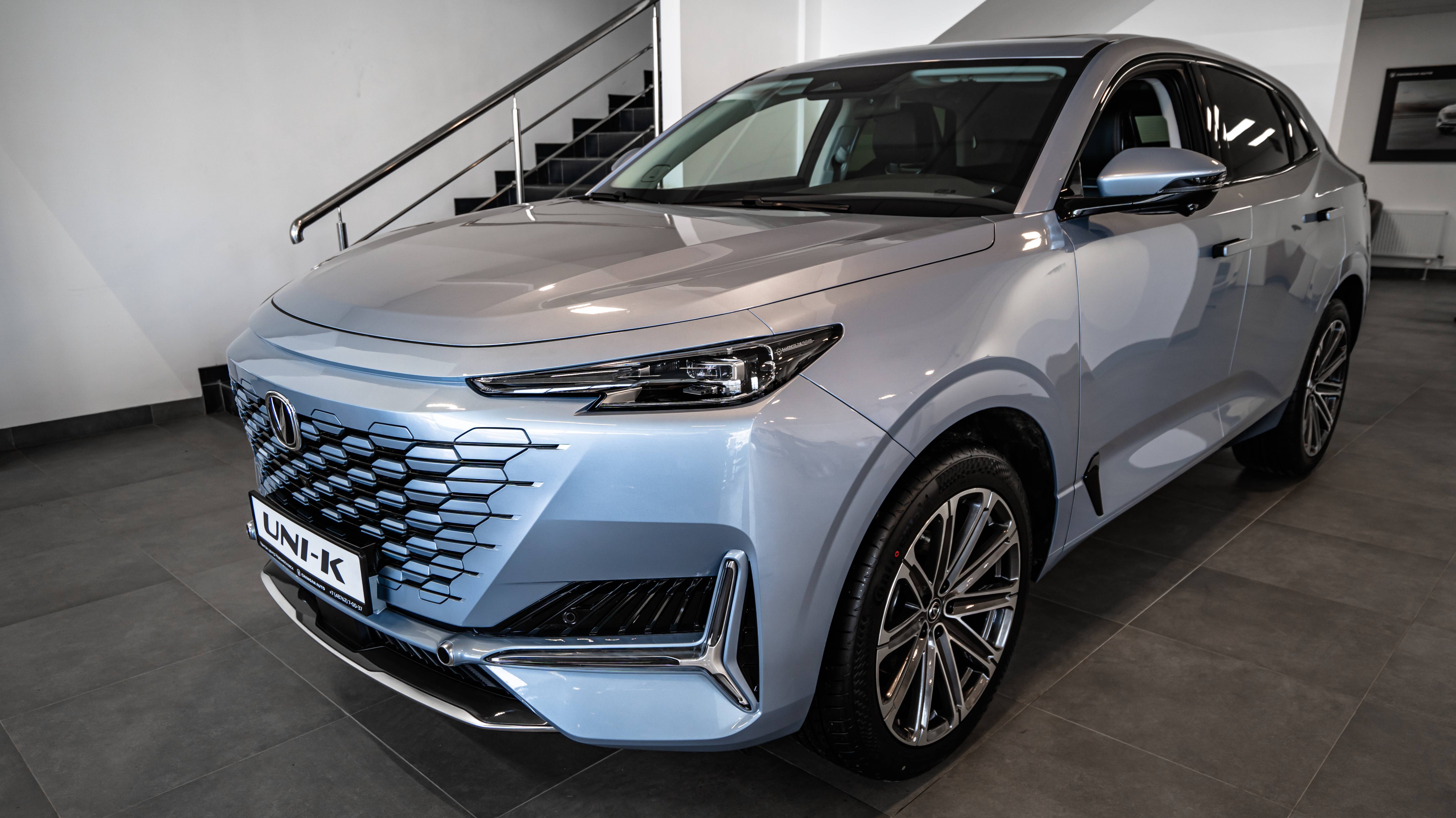 Changan UNI-K небесного цвета обзор