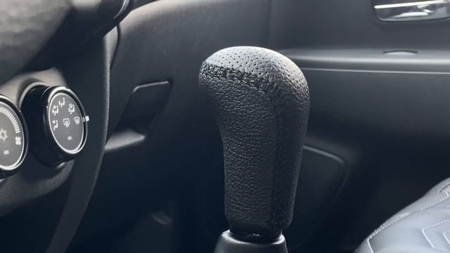 Mitsubishi Outlander 3. Перетяжка руля и ручки кпп смотреть онлайн