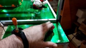 Игровой автомат с игрушками  хватайка своими руками