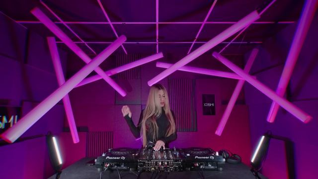 KRISMI - Live Dj Mix Melodic Techno & Progressive House Music @rookamypro