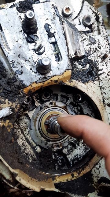 Троит 361 штиль.Аналоговые запчасти ну "очень" качественные!!! смотреть онлайн