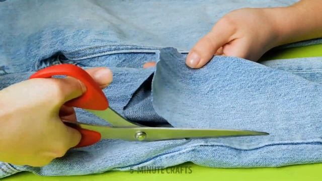 GIVE NEW LIFE TO OLD CLOTHES! ♻️ DIY & SEWING TIPS смотреть онлайн