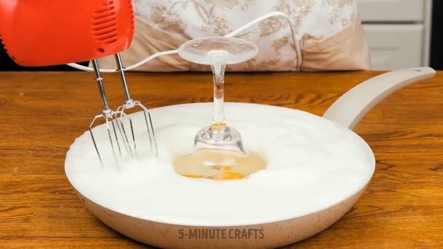 Clever Egg Hacks To Make Your Meals More Delicious смотреть онлайн