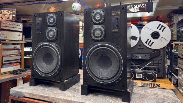 Victor Zero 30 FX продолжаем слушать...