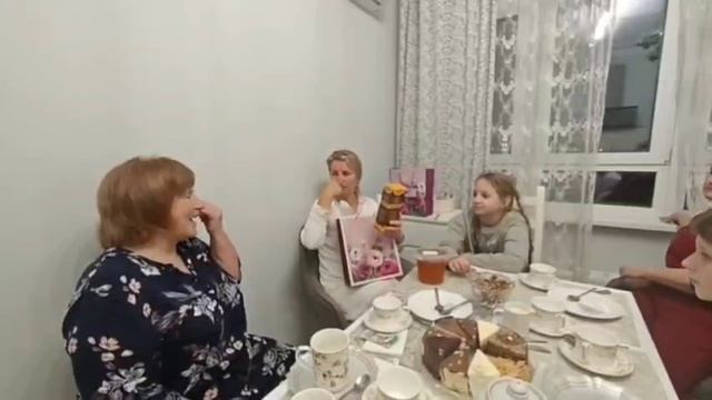 #2 Дарим ПОДАРКИ 🎁 Новый 2025 год 🎄 #распоковка #подарочки #дедмороз #семейный #праздник 🤗❤️🎀 смотреть онлайн