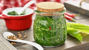 Сырая АДЖИКА из листьев хрена - вкусно к мясу, для маринадов и просто на хлеб