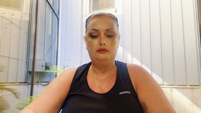 День 6 Сочи отдых))) Завтрак) Тема: Монолог Кучканал о утреннем сЭкАсЭ с Фуфликом и о донатах... смотреть онлайн