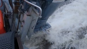 Работа прямоточного подвесного водомета Карась на глиссе_Direct drive outboard jet Slow Mo