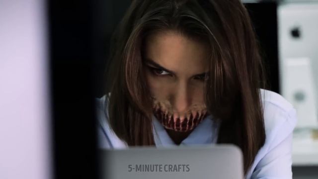 BEST HALLOWEEN COSTUME IDEAS FOR 2024! смотреть онлайн