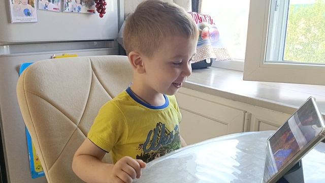 Артём рассказал всё правду,почему был в штанах. смотреть онлайн