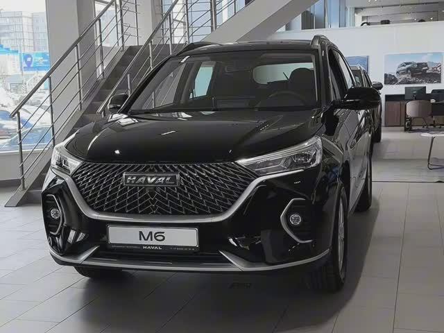 HAVAL M6 в комлпектации FAMILY CVT чёрный
