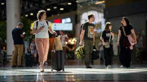 Прерванный полет: туристы более суток не могут улететь в Египет из Пулково