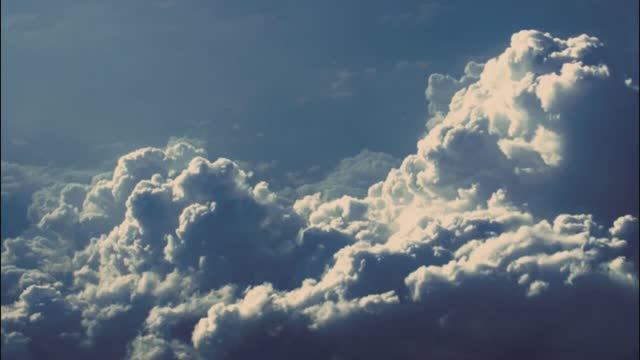 Небо покрывают облака. Песнопение на стихи Игнатия Тихоновича Лапкина. смотреть онлайн