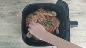 КАК ПРИГОТОВИТЬ КУРИЦУ В АЭРОГРИЛЕ ЦЕЛИКОМ? Вкусная, сочная, нежная, ароматная, с хрустящей корочкой