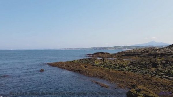 Каждая нота идеально ложится на зелень и небо - Makes-Shift Salvation -- HoliznaCC0 -- Makeshift Sal