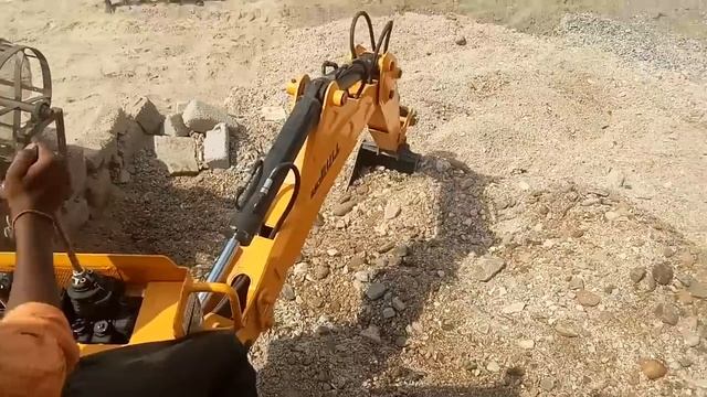 Экскаватор-погрузчик john deere 5105 мощностью 40 л.с. смотреть онлайн