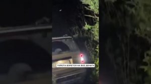 Прадо 250 вот это огонь аппарат,это вам не танк одноразовый 🙂