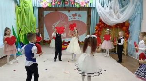 День матери.  танец «Мамино сердце»