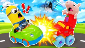 СВИНКА ПЕППА ПОПАЛА В АВАРИЮ! Почему она сняла шлем?! Видео для детей