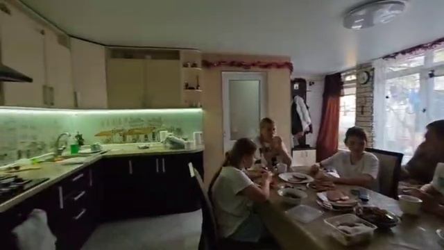 #4 ОПАСНЫЙ СЕРПАНТИН ‼️ Геленджик 🌧️ 🌉 ОЧКИ на АЗС #РОСНЕФТЬ 😎 ЗАСЕЛЕНИЕ В ГОСТЕВОЙ ДОМ #дождь #н смотреть онлайн