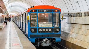 Поездка по Люблинско-Дмитровской линии на составе 81-717.5М (Московский транспорт) - 13.12.2024