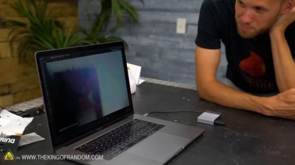 This $20 Gadget Checks Your Hotel for Hidden Cameras