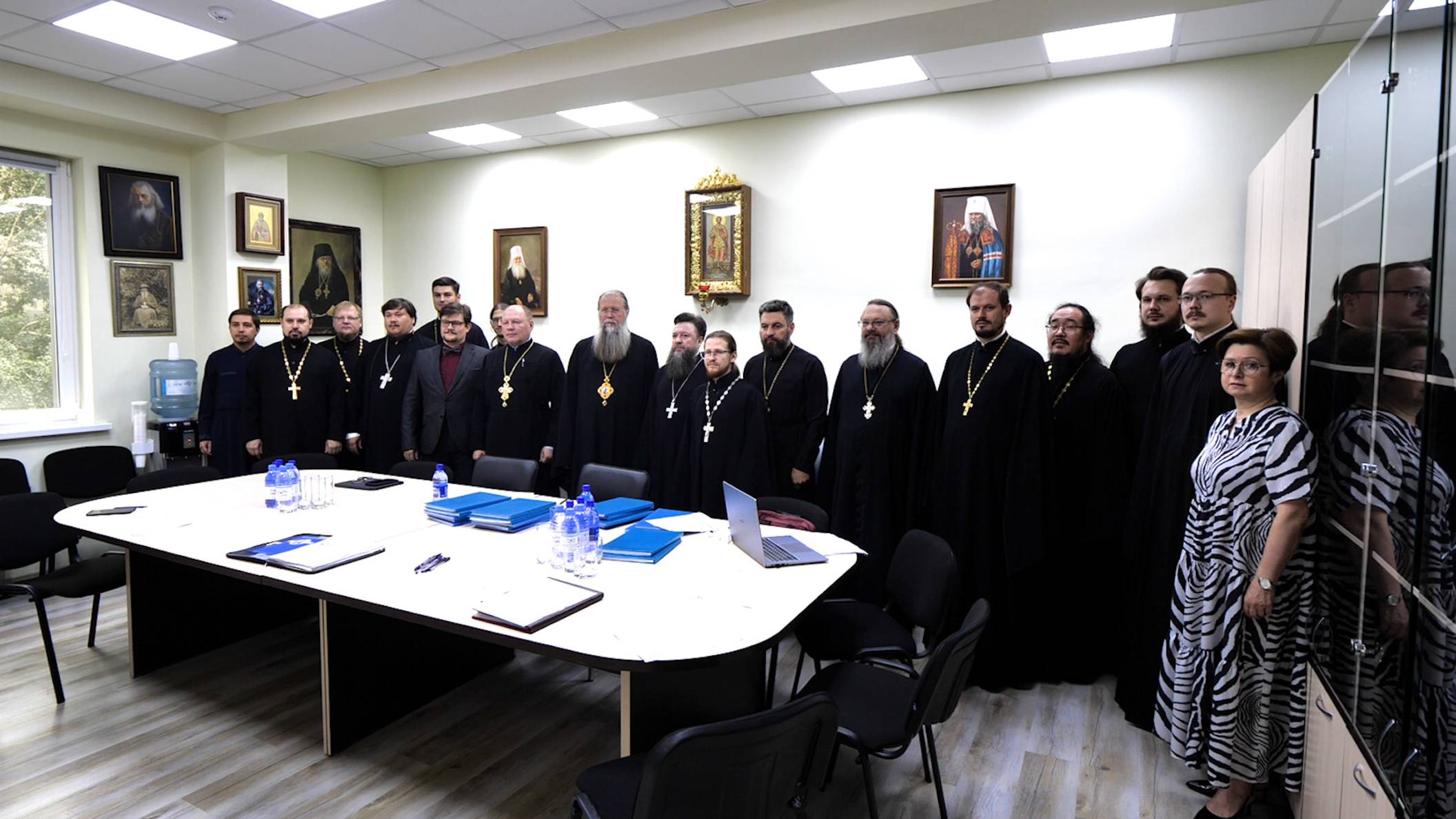 Духовная семинария. Защита дипломов смотреть онлайн