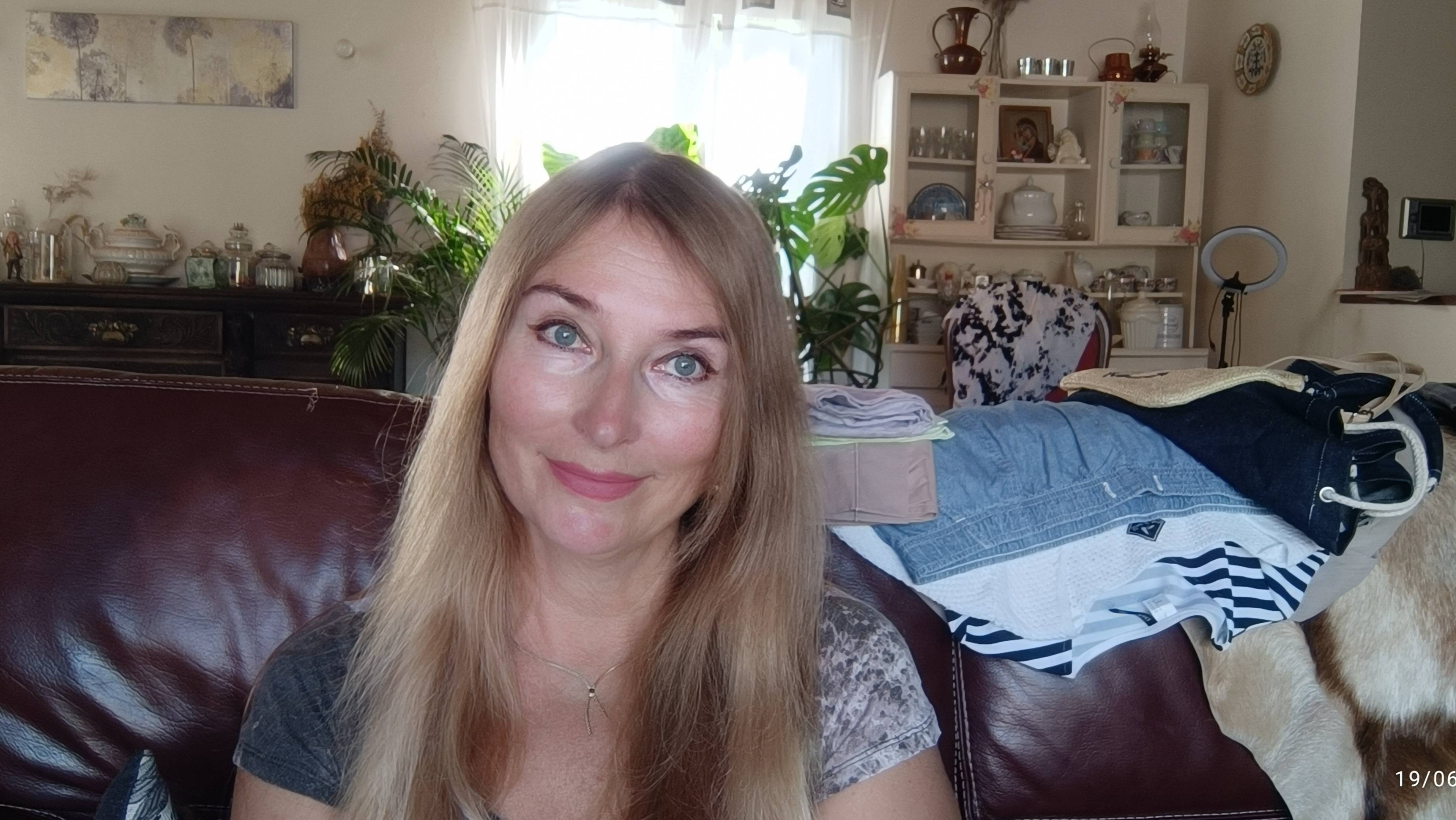 Привет ушки, заходите поболтаем! Темяюа найдётся, как обычно. смотреть онлайн