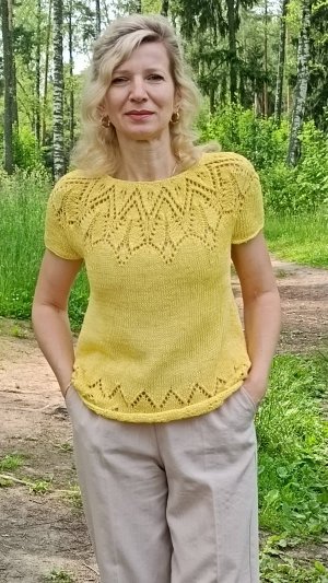 "Соломея"/ Летний джемпер с круглой кокеткой.