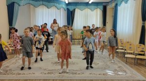 Танец "Я самая, ты самая...".mp4