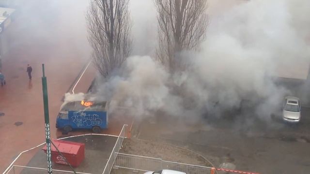 Горит грузовик, Калининград 05.04.2015.