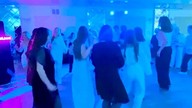 HOLLYWOODский ВЫПУСКНОЙ. 2-й день! смотреть онлайн