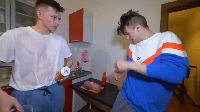 BRUNOЭКСТРЕМАЛЬНЫЕ ПРАНКИ НАД ДРУГОМ месяц пранков смотреть онлайн