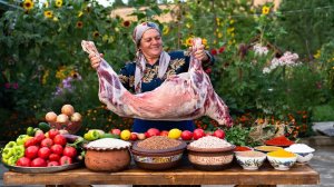 Целый Ягнёнок, Запечённый в Нашей Самодельной Земляной Печи!