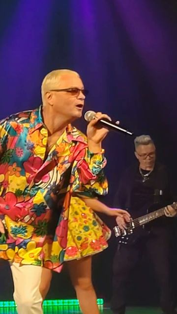 D.White - Лето вернётся! смотреть онлайн