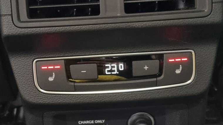Подогрев задних сидений Audi Q5 FY. VAG-UPGRADE.RU смотреть онлайн