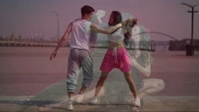 АЛЕКСАНДР ЭГРОМЖАН ТАНЦУЕМ НА РОЗАХ смотреть онлайн