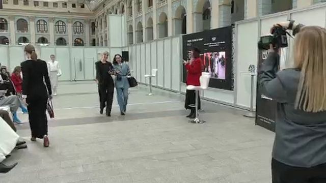 36.04 Юля посетила фешен мода в Москве ❤️ делаем бизнес на ВБ смотреть онлайн