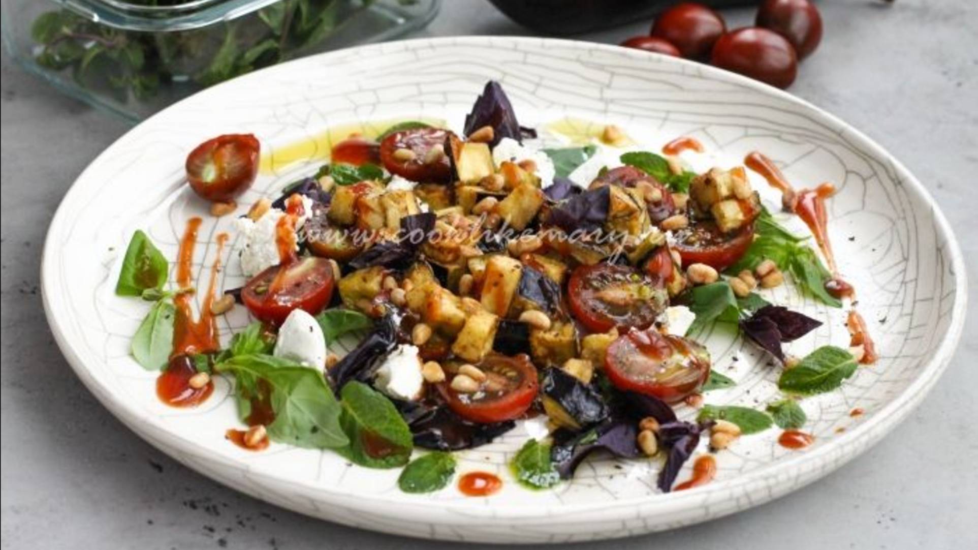Салат с баклажанами и творожным сыром смотреть онлайн