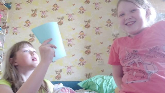 Проверяю сестру на тупость