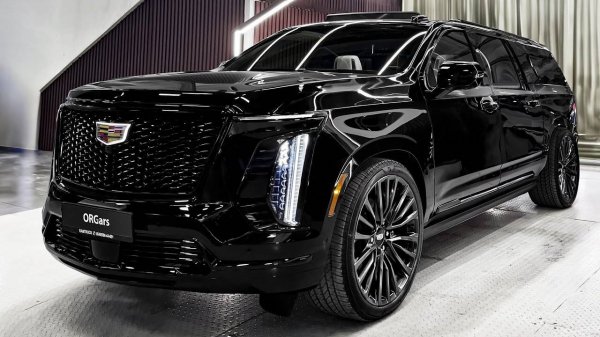 Новый Cadillac Escalade 600 2025 года — звук, интерьер и экстерьер