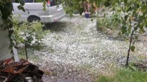 Крупный град в июне