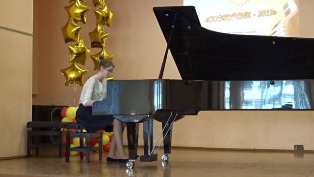 Бородин В монастыре, Бём Гавот Исполняет Ипполитова Лиза