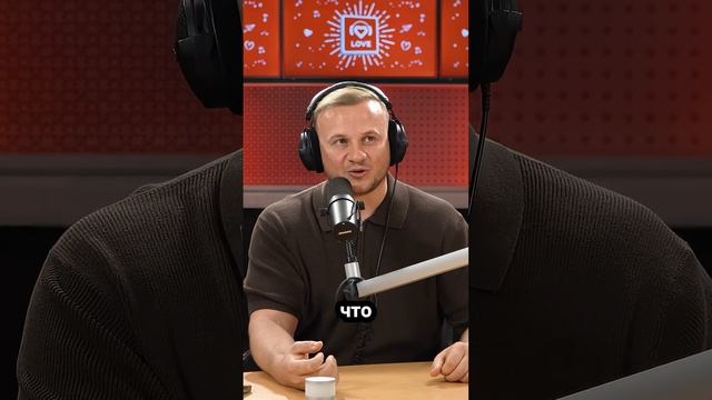 Дима Журавлёв рассказал, как это — выходить на сцену сразу после Лолиты на концерте Антона Беляева! смотреть онлайн