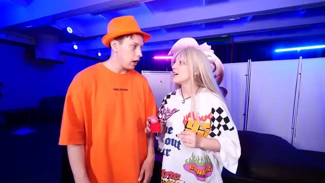 BRUNOФредди Фазбер, Сан и Чика еще ОПАСНЕЕ! КРУШЕНИЕ FNAF в реальной жизни! смотреть онлайн