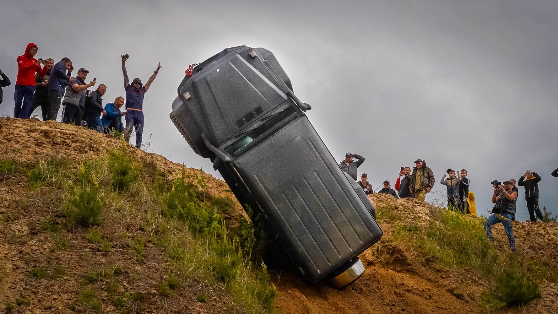 ТРАГЕДИЯ на ПОКАТУШКАХ. Кувыркающийся ГЕЛИК - БИТВА ПСИХОВ в КУРСКЕ смотреть онлайн
