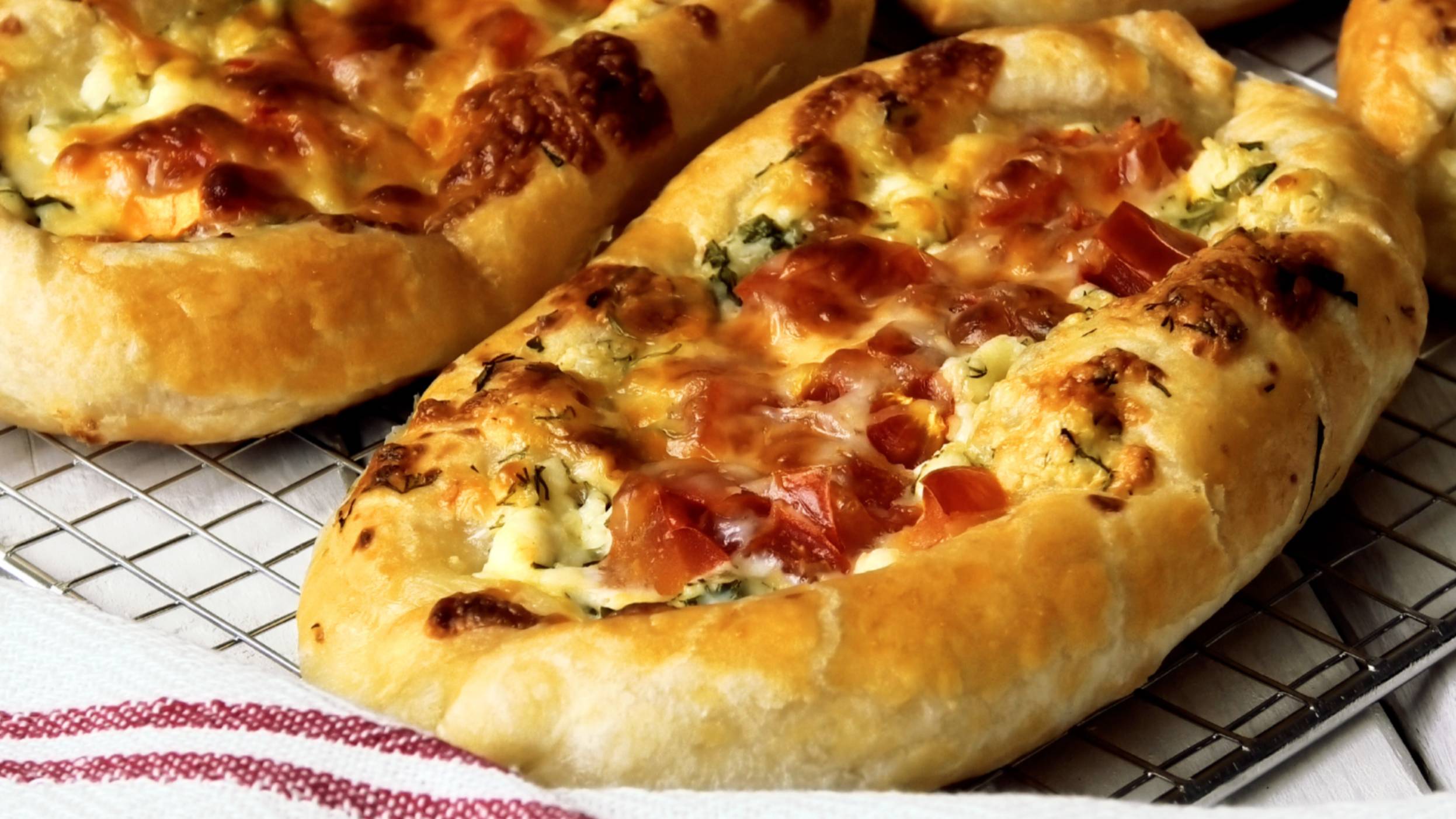 Фантастические пироги-лодочки! Из слоеного теста и с большим количеством вкуснейшей начинки! смотреть онлайн