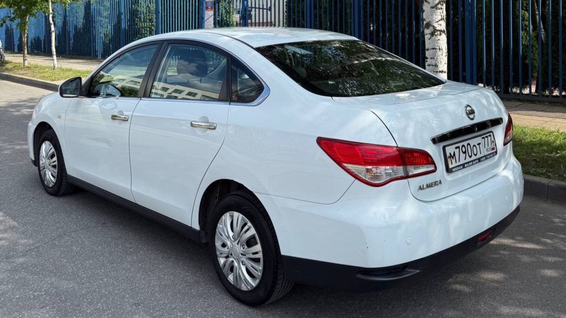 Ниссан альмера