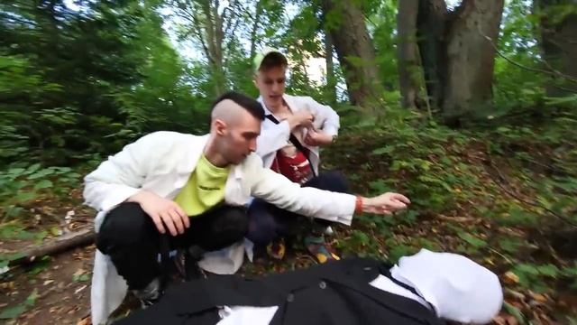 BRUNOЧто внутри у всех этих монстров смотреть онлайн