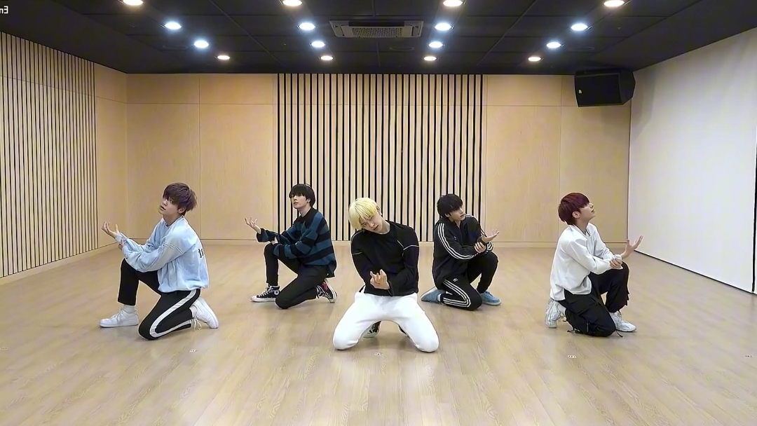 TxT - 'Can't You See Me?' Dance Practice Mirrored смотреть онлайн